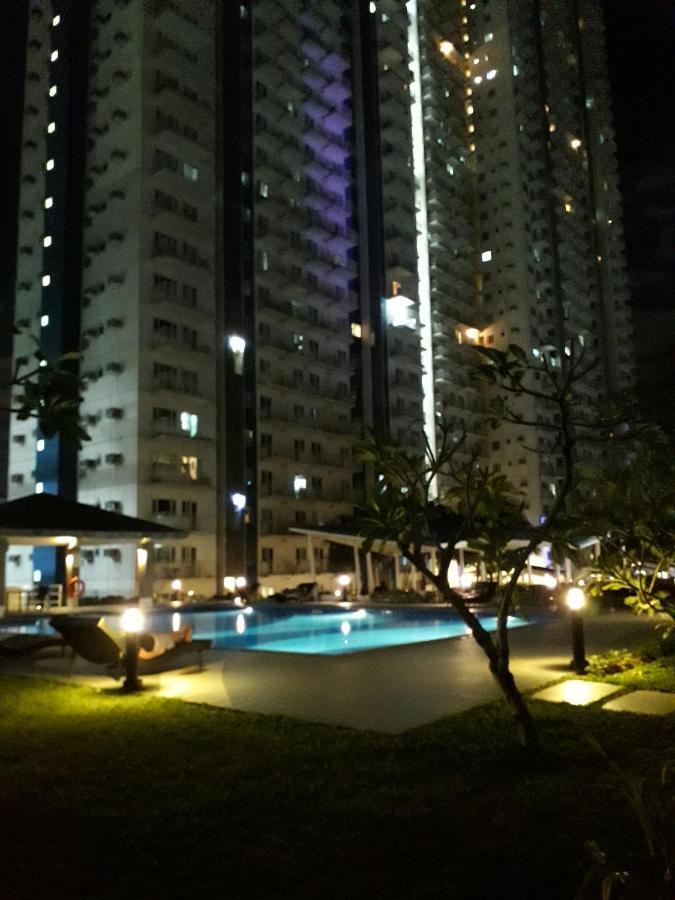 Ivy'S Crib At Grass Residences Manila Kültér fotó